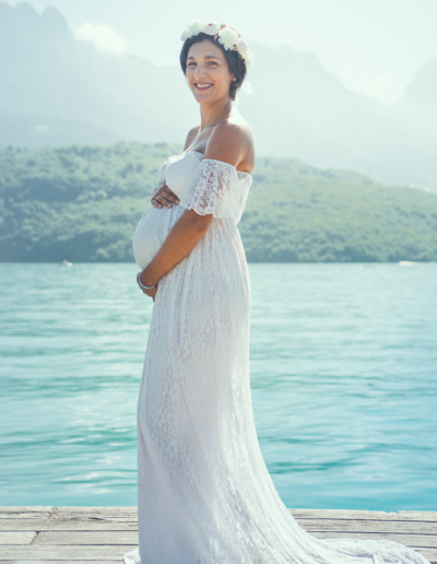 photographe grossesse exterieur-lac-annecy-Adelaide-robe